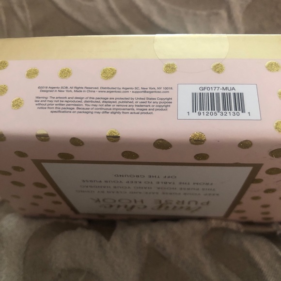 🌺NIB🌺Purse Hook 
Gorgeous Green & Gold Peacock Purse Hook - Picture 4 of 5